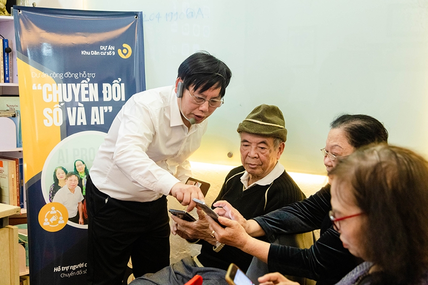 Tỉnh Lào Cai phát huy “trí tuệ vàng” của Người cao tuổi trong chuyển đổi số và đổi mới sáng tạo